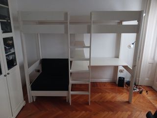 Letto soppalco con divano e scrivania