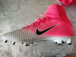 Botas Fútbol Nike Mercurial Rosas Talla 38