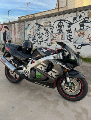Honda CBR 900 RR Fireblade