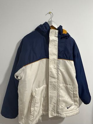 Chaqueta Nike Vintage Puffer Beige y Azul
