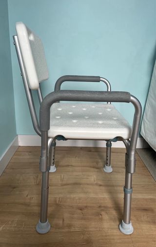 Silla de ducha con asiento y respaldo