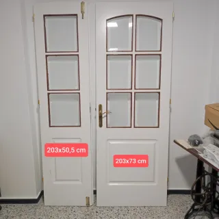 Puerta doble madera blanca con cristal