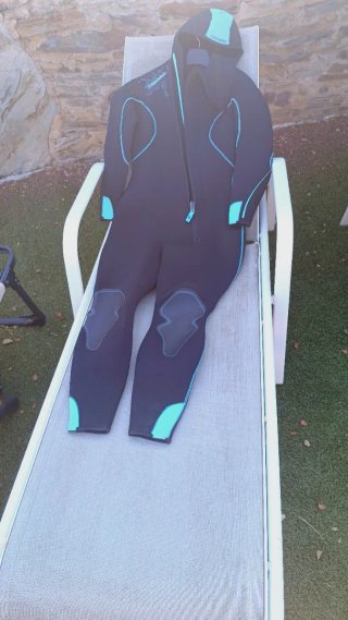 Traje neopreno buceo y actividades acuáticas
