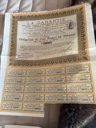 Acciones antiguas Crédit Français y La Garantie