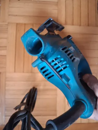 Caladora Makita 4328