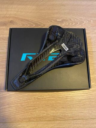 Sillín Carbono (Envio 24h)