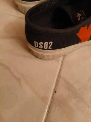 Scarpe da ginnastica nere e rosse n. 40 dsquered.