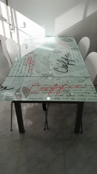 Mesa de cristal extensible