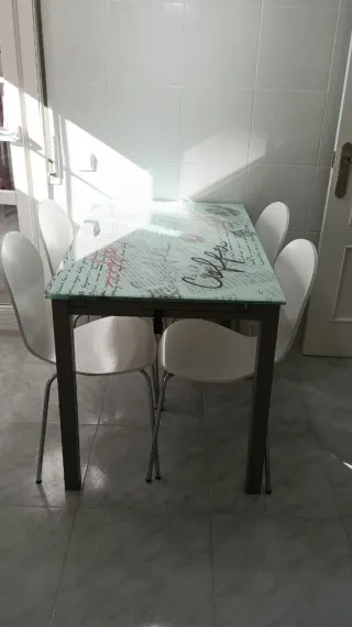 Mesa de cristal extensible