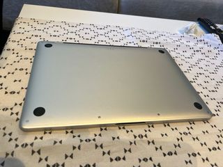 Macbook Pro 13 2019 256GB 8GB RAM