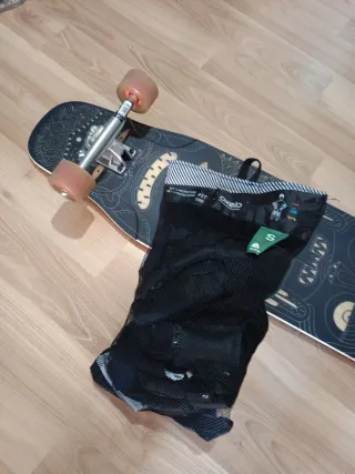 Longboard skate ( rodilleras,muñequeras ,codera