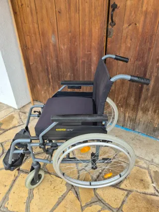 Silla de ruedas plegable