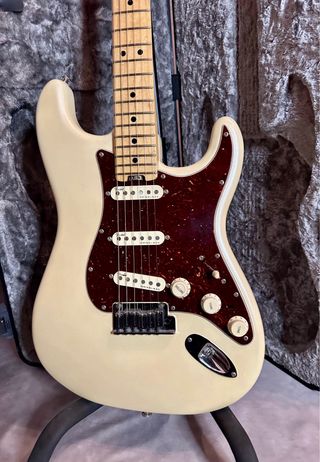 Fender Stratocaster American Elite Olympic Pearl