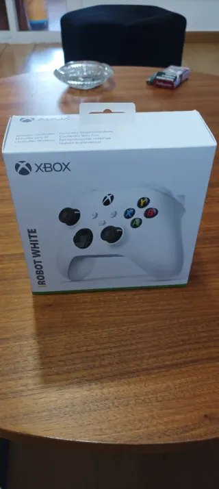 Xbox Series S + 2 mandos