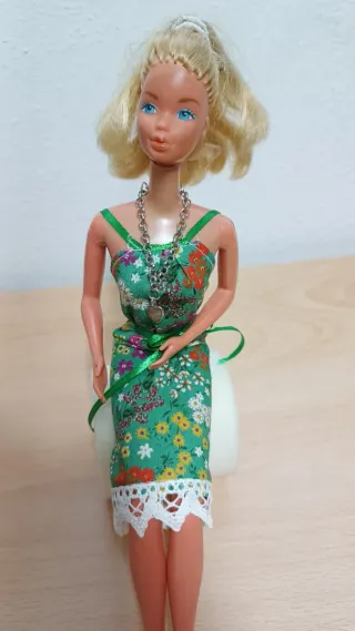 Vestito Barbie floreale con pizzo