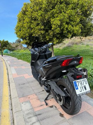 Yamaha T-Max 530