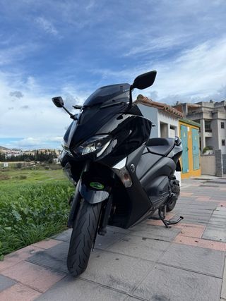 Yamaha T-Max 530