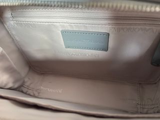 Bandolera Emporio Armani Piel Saffiano Gris