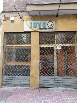 Se alquila local zona centro Benidorm