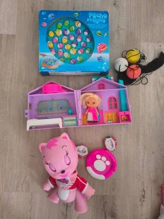 Lote Juguetes: Casa Muñecas, Pelota, Pesca