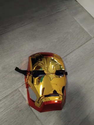 Máscara Iron Man Dorada y Roja