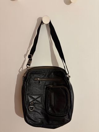 Bolso bandolera Mandarina Duck negro