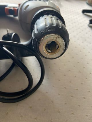 Taladro percutor Dexter 810W