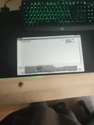 Pantalla portátil negra