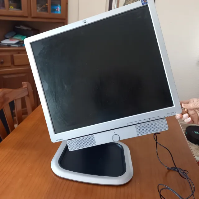 Pantalla HP 19 HSTND-2341-B