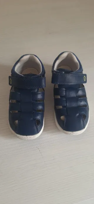 Sandalias azules niño talla 29