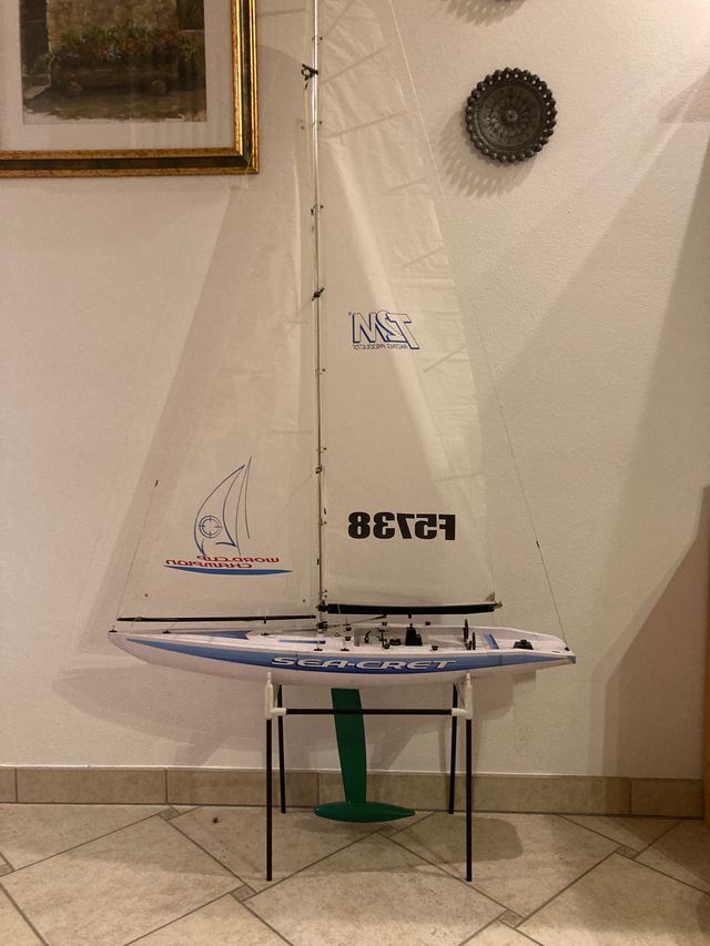Barca a vela radiocomandata Tamiya Sea-Cret '90
