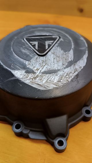 Tapa alternador Triumph Street Triple