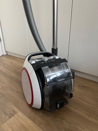 Aspirador Miele Boost CX1