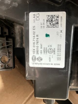 Faro Delantero Derecho Captur IV