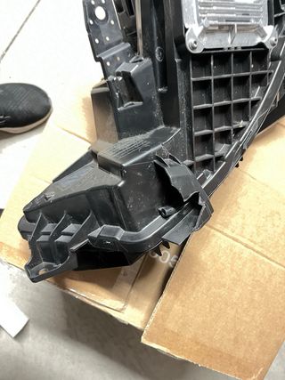 Faro Delantero Derecho Captur IV