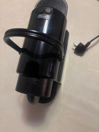 Cafetera Nespresso Negra