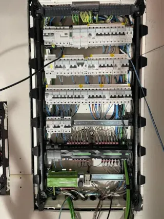 Reformas Integrales - Eléctricas/Fontanería ETC...