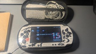 Sony PSP 1000 edición especial + accesorios