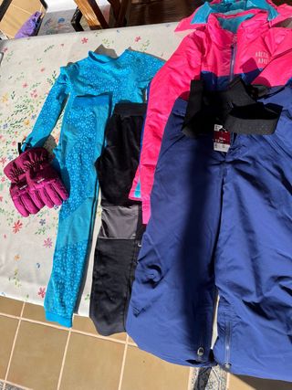 Conjunto Ropa Esquí Niña/Niño. Talla 10/12