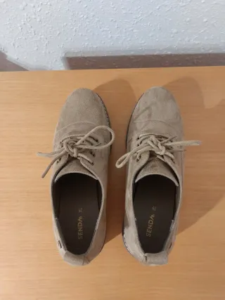 Botines beige cordon y tacon