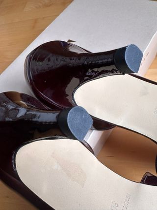 Zapatos Fosco charol burdeos sin estrenar