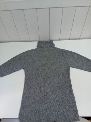 Jersey cuello alto gris manga corta
