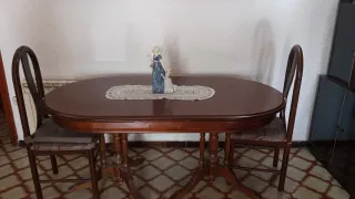 Mesa de comedor/salón madera