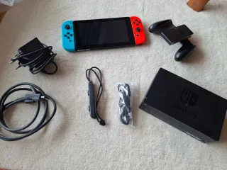 Nintendo Switch 1 Azul y Rojo