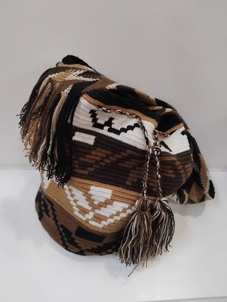Mochila Wayúu tejida a mano