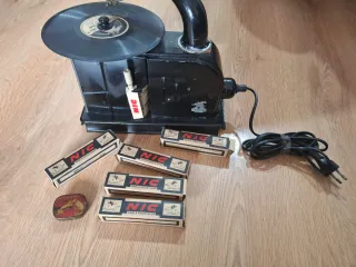 Gramófono NIC y discos vinilo