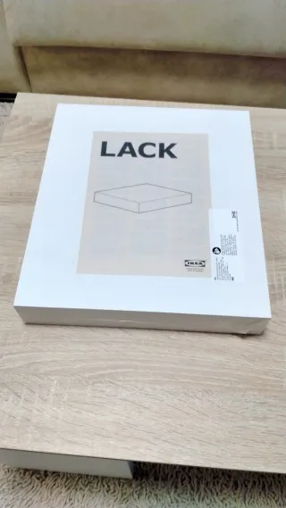 Estanterías IKEA LACK (Blancas y Negras)