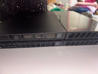 PS4 (PlayStation 4) Sony Negra