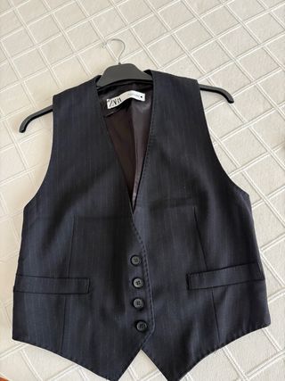 Chaleco azul marino raya diplomática Zara. Nuevo