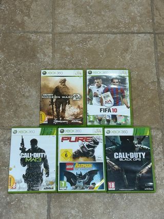 Xbox 360 Negra con Mando y Juegos